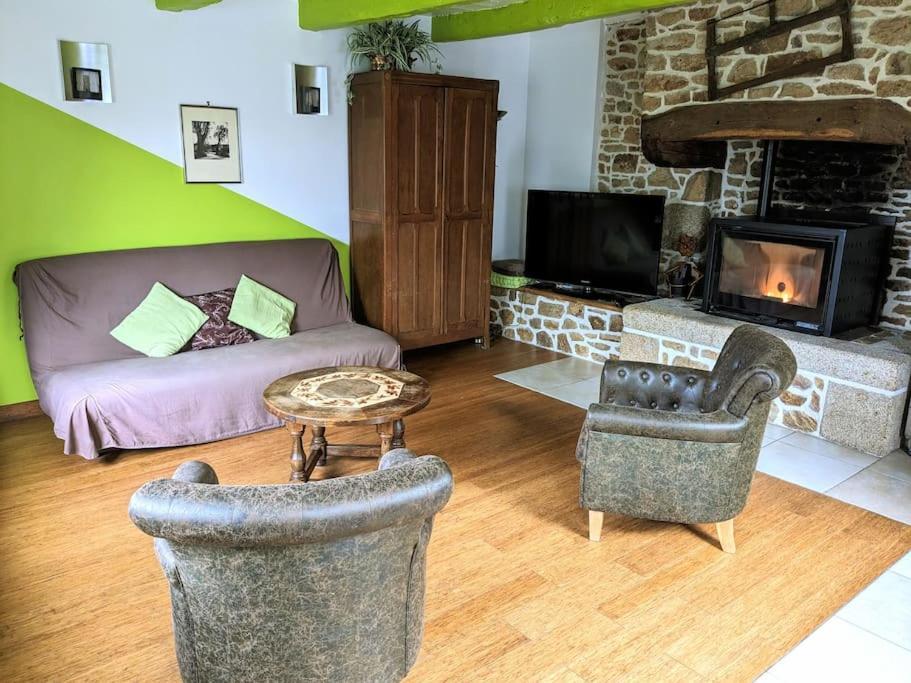 La Petite Corbiere - Chez Helene - Gites En Baie Jullouville-les-Pins Exteriör bild